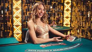 Dealer langsung kasino profesional di studio streaming bimatoto